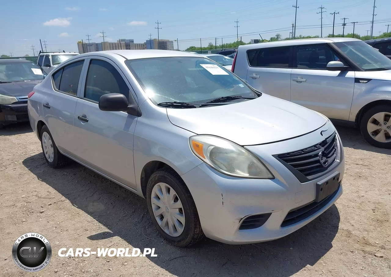 2012 Nissan Versa 1.6 S