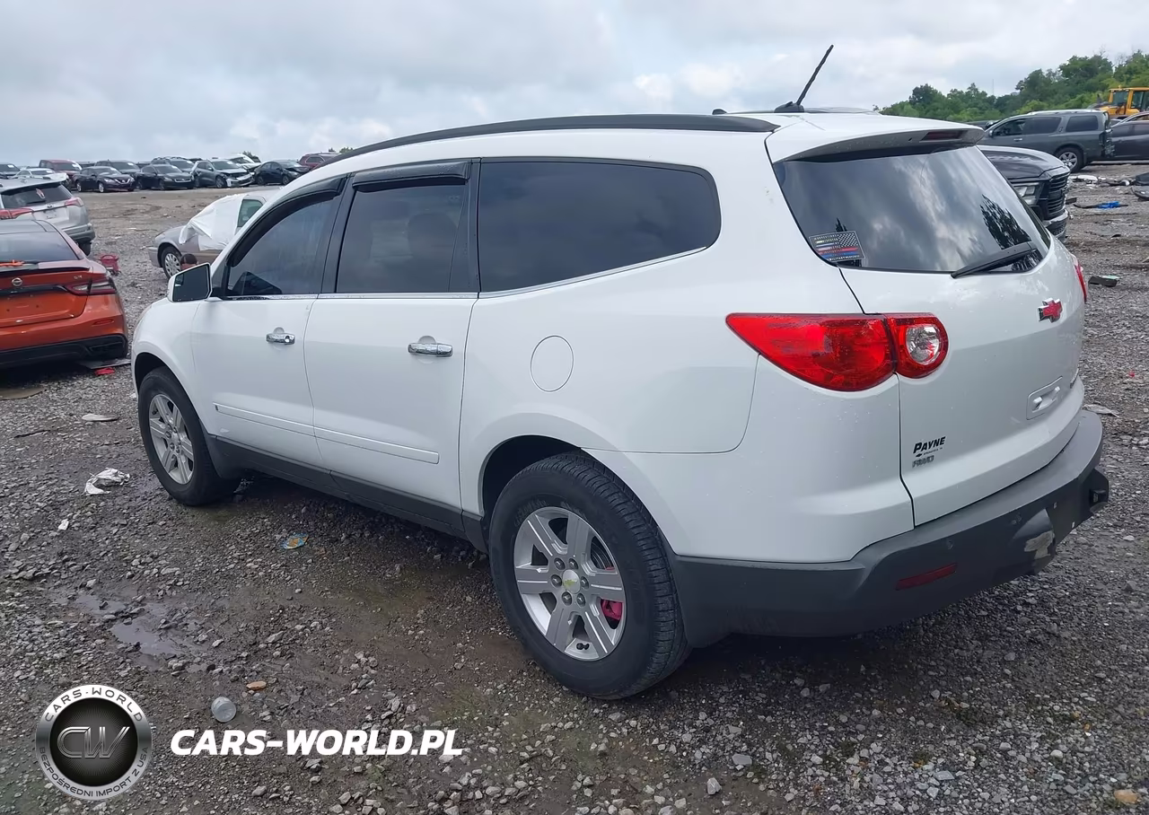 2010 Chevrolet Traverse Lt VIN:1GNLVGED8AS142855 - 3