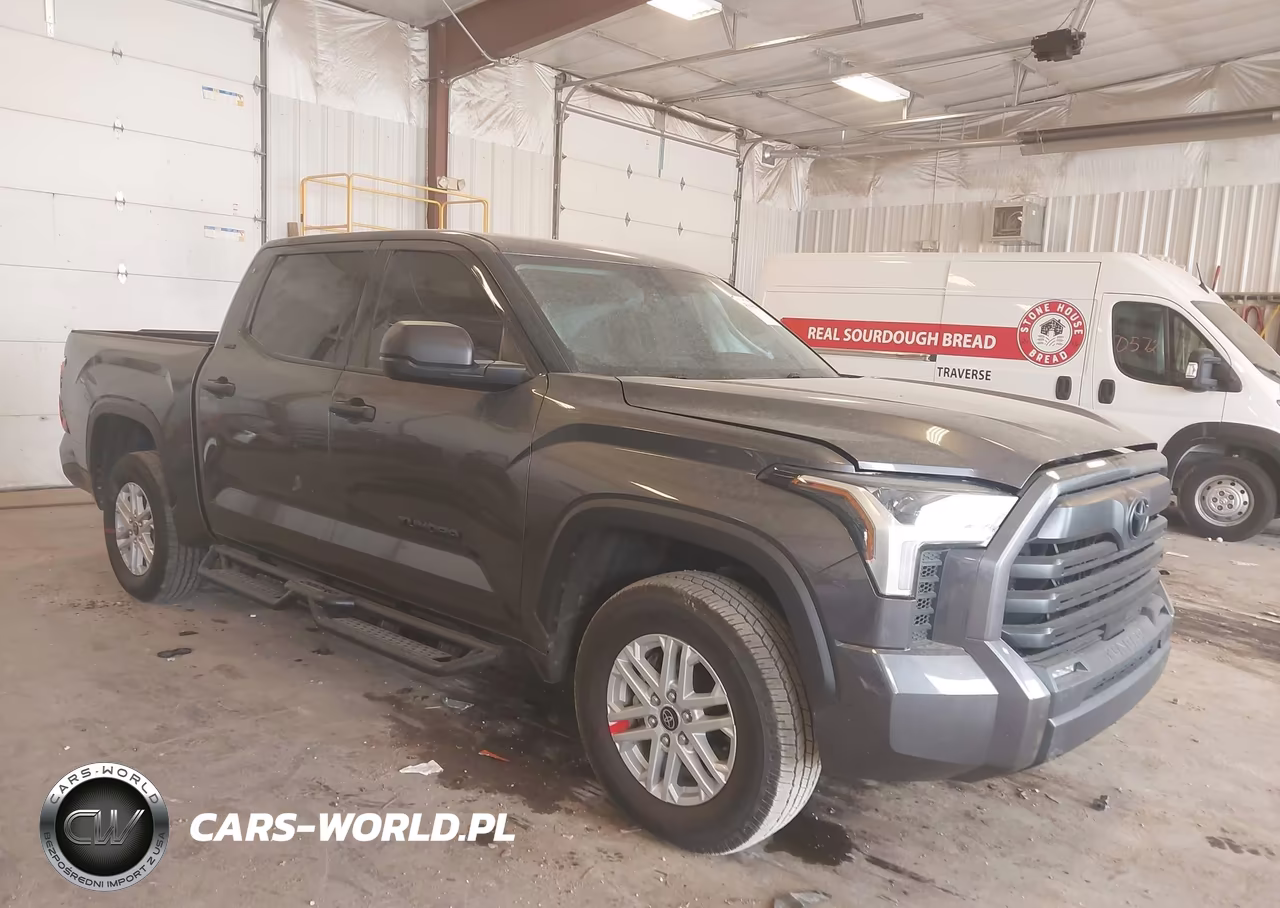 2023 Toyota Tundra Sr5 – zdjęcie 1 z 16