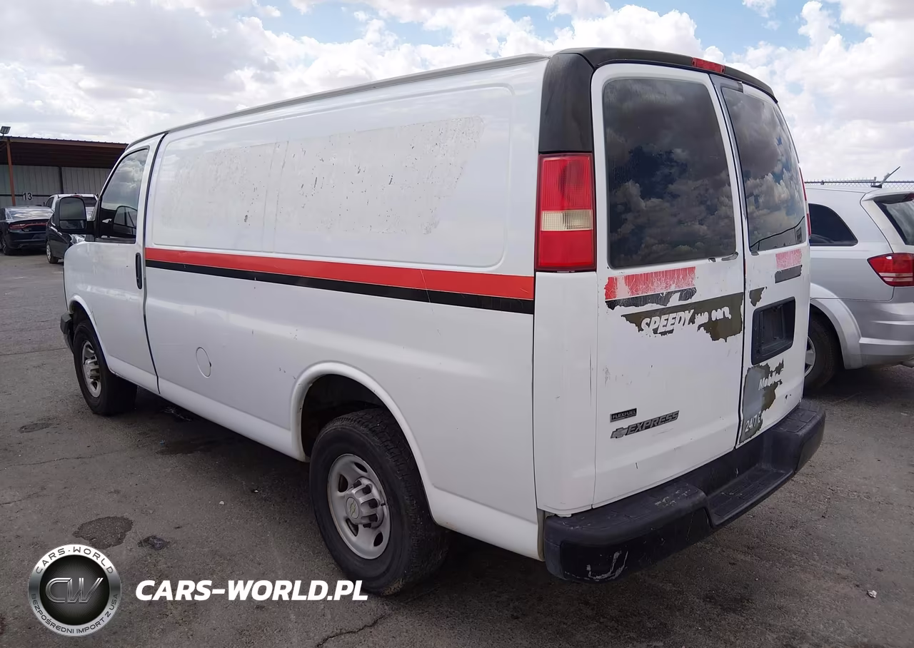 2011 Chevrolet Express 2500 Work Van VIN:1GCWGFCA1B1113918 - 3