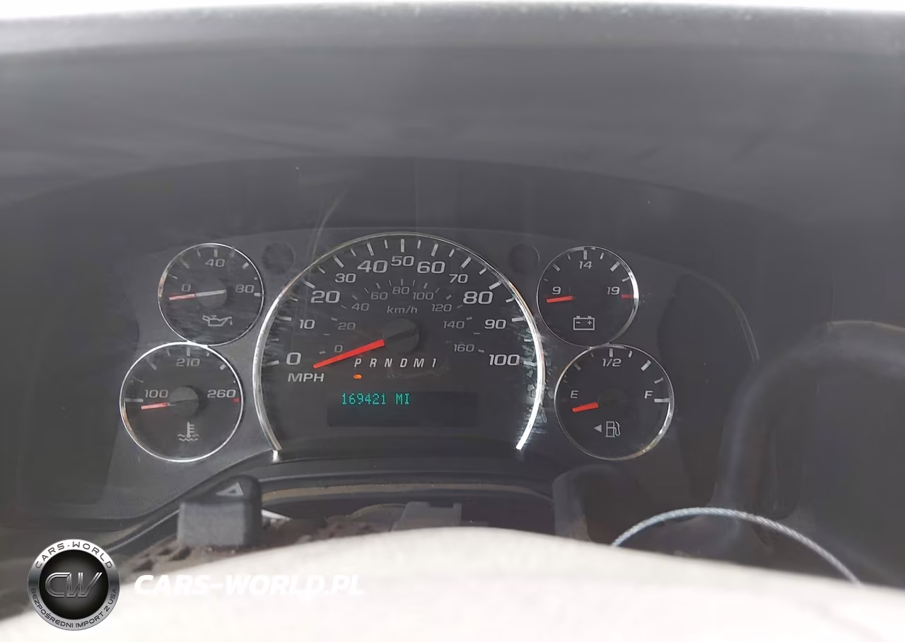 2011 Chevrolet Express 2500 Work Van VIN:1GCWGFCA1B1113918 - 7