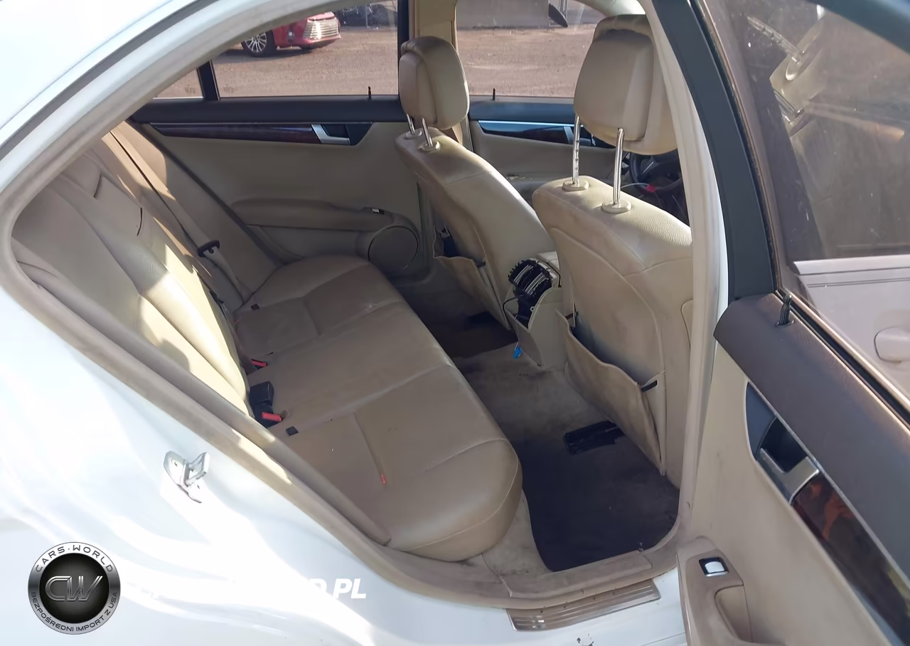 2013 Mercedes-Benz C 250 Luxury VIN:WDDGF4HB5DA804505 - 8