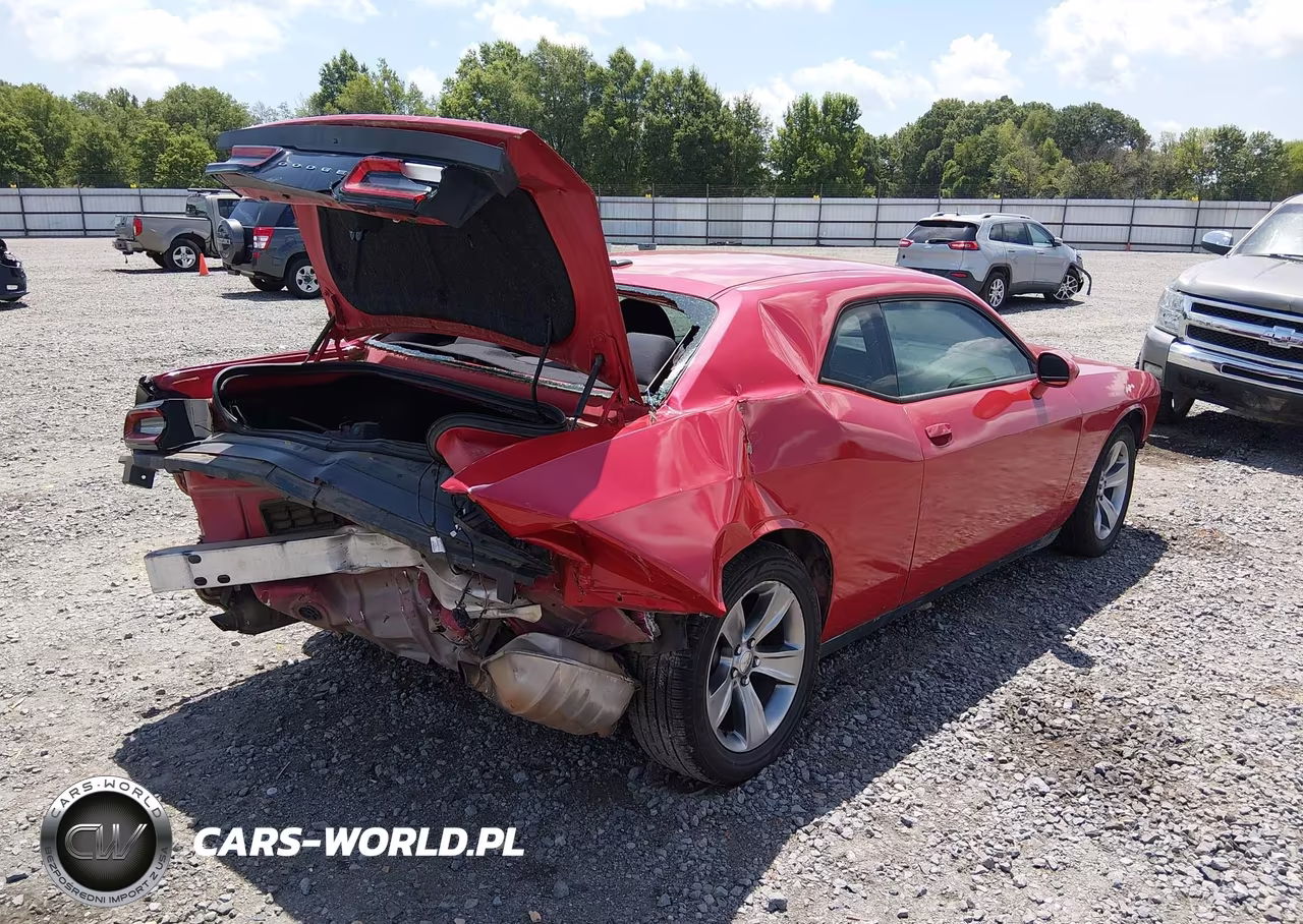 2016 Dodge Challenger Sxt VIN:2C3CDZAG5GH256582 - 4