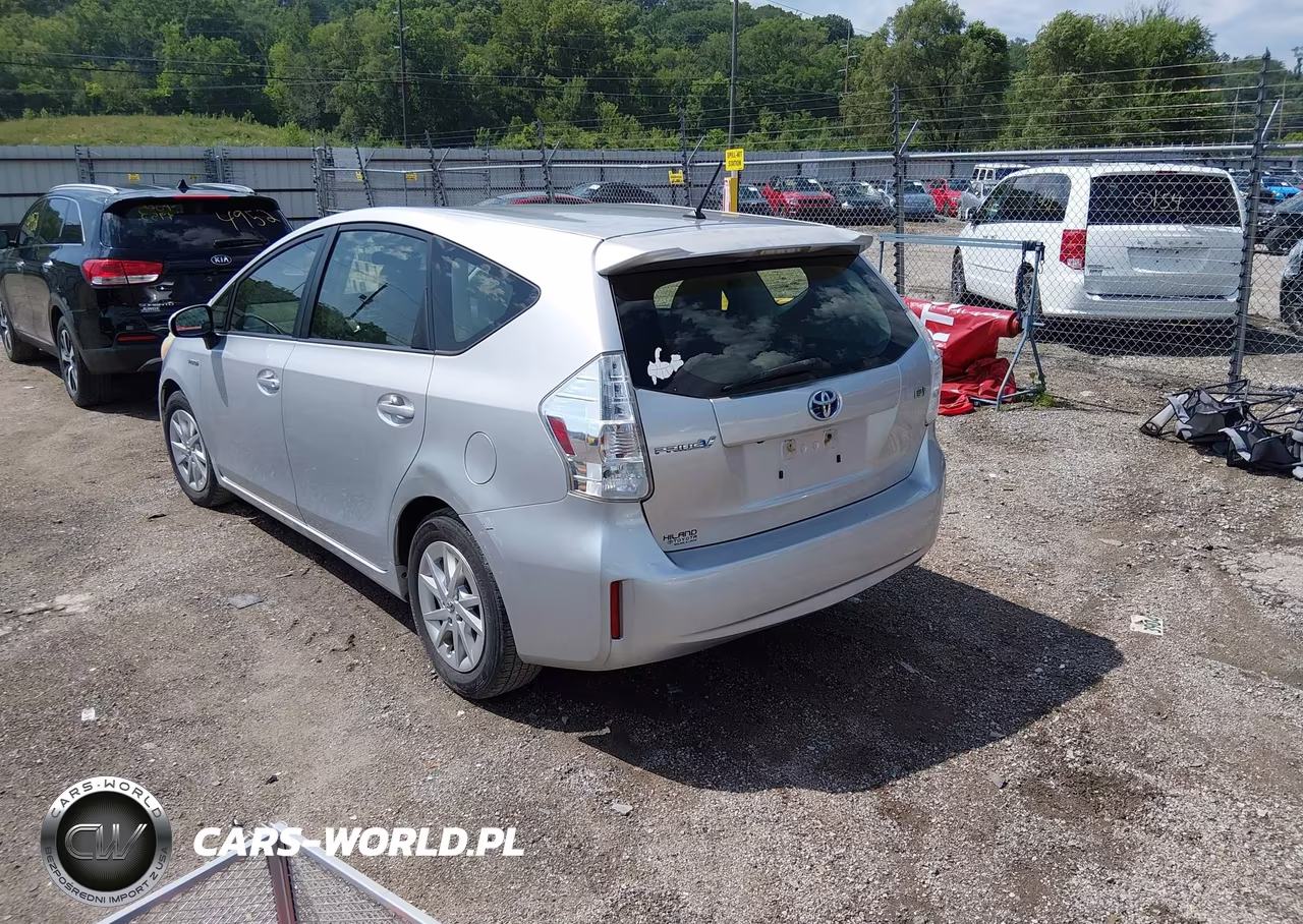 2013 Toyota Prius V Two VIN:JTDZN3EU0D3194247 - 3