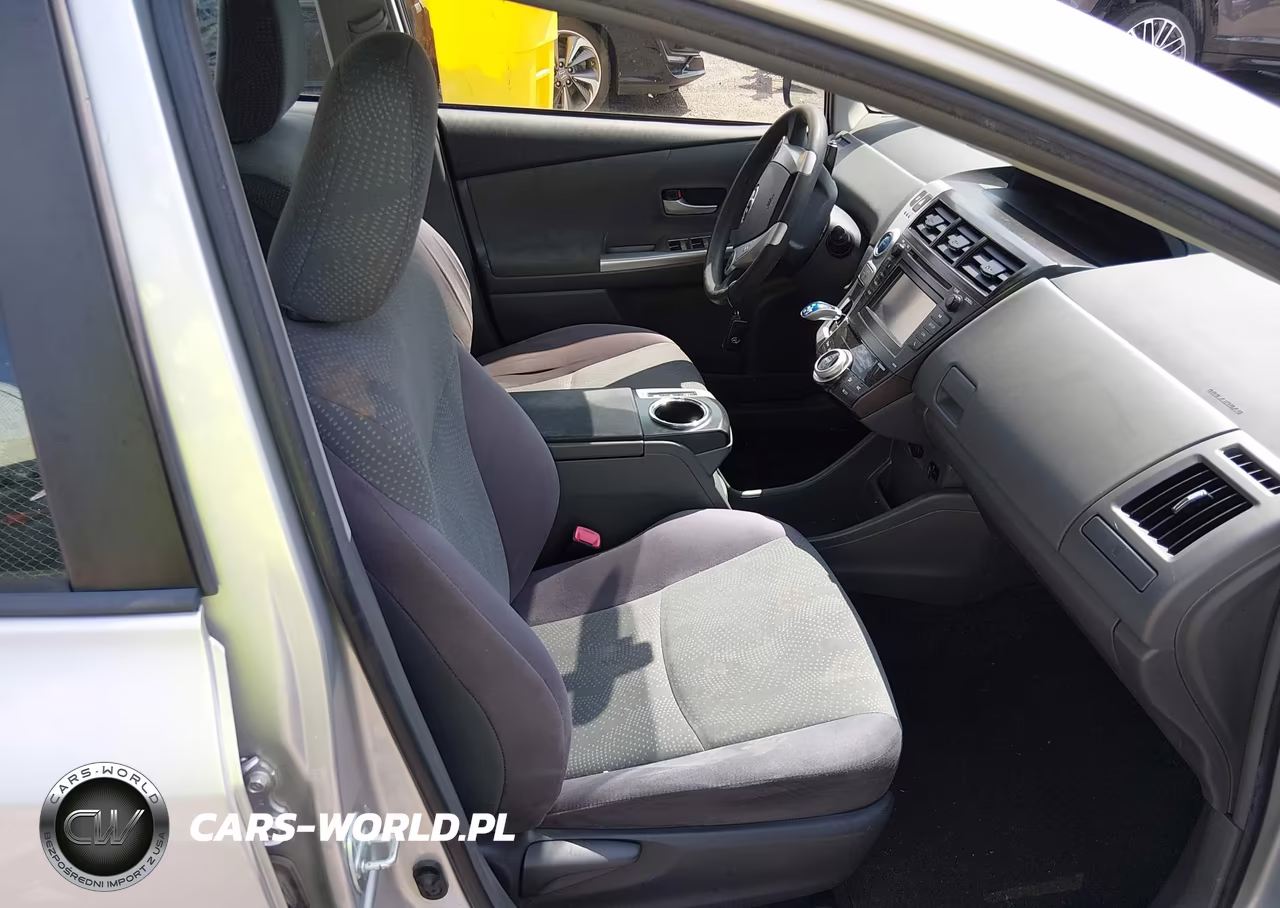 2013 Toyota Prius V Two VIN:JTDZN3EU0D3194247 - 5