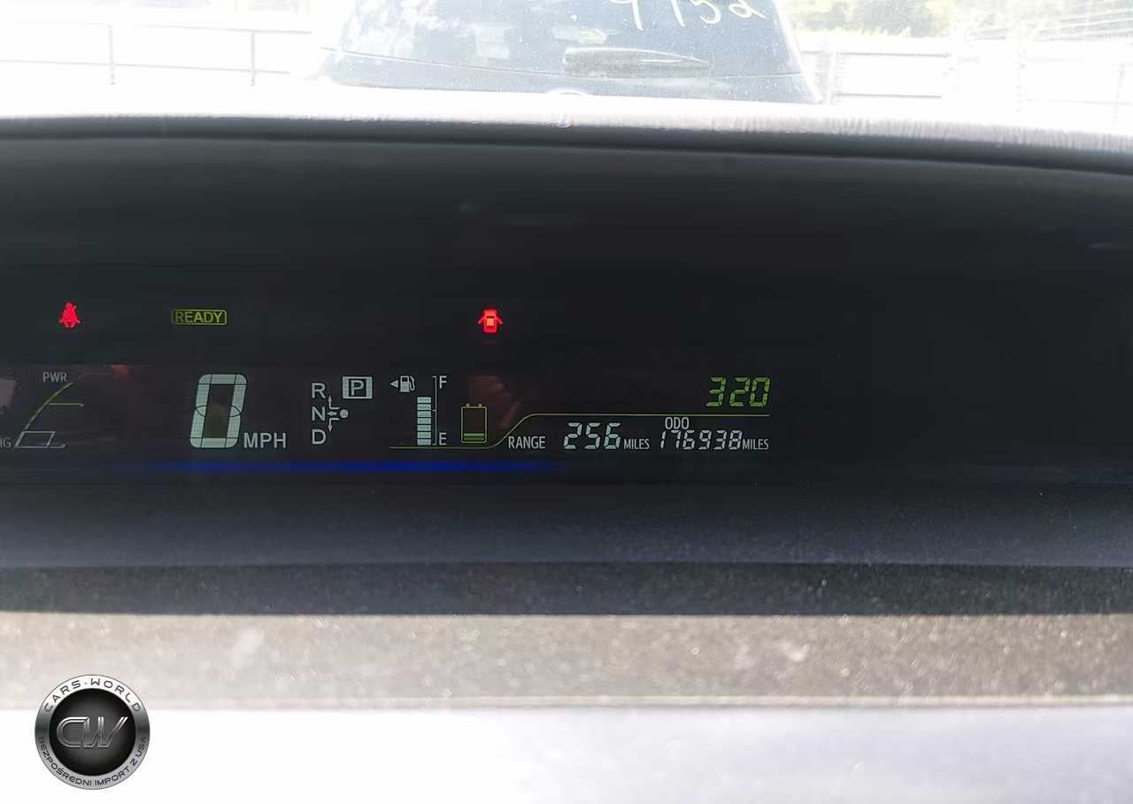 2013 Toyota Prius V Two VIN:JTDZN3EU0D3194247 - 7