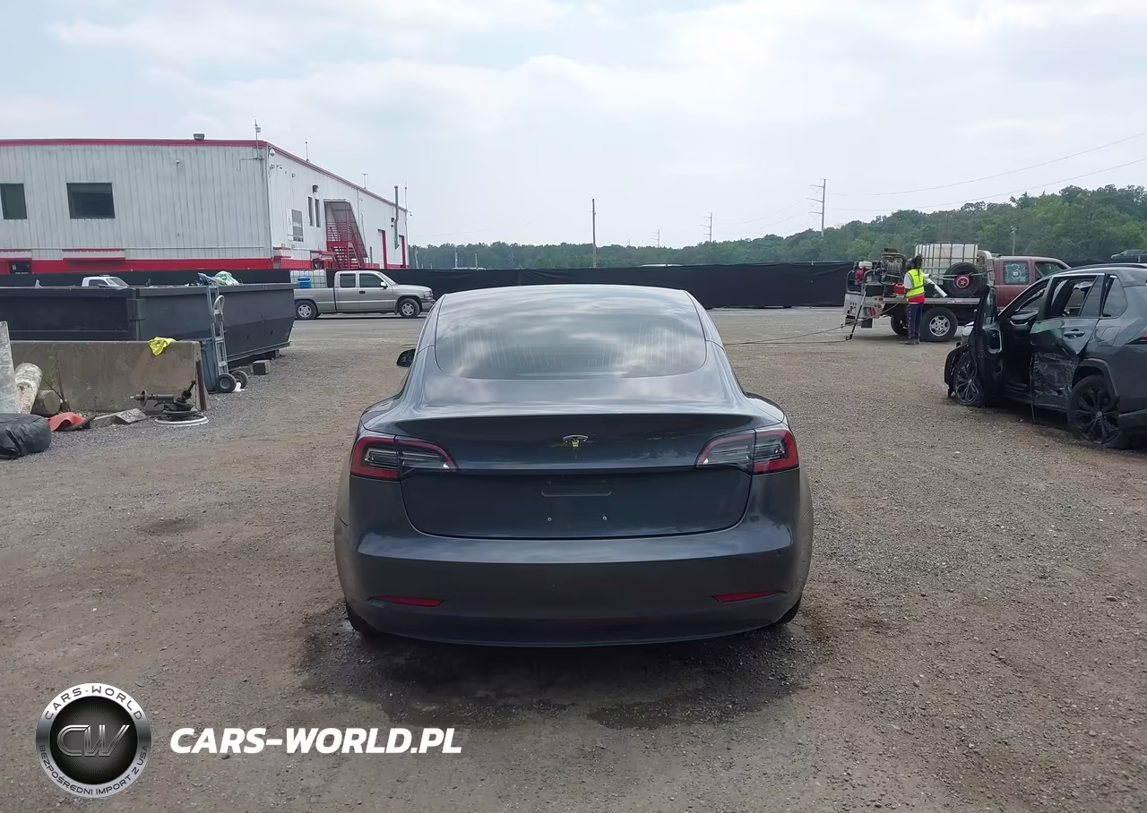 2018 Tesla Model 3 Long Range-Mid Range VIN:5YJ3E1EA7JF163009 - 17