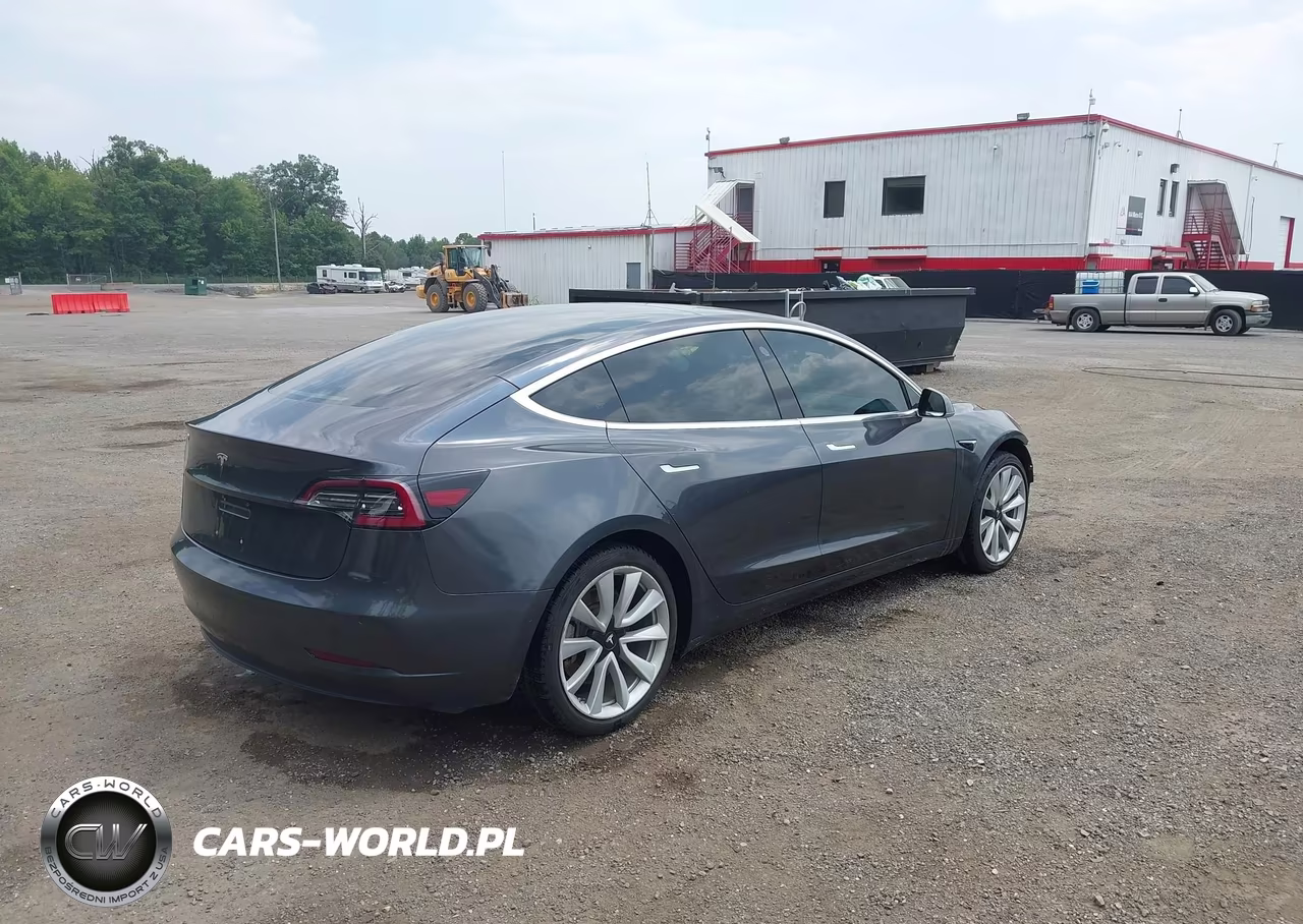 2018 Tesla Model 3 Long Range-Mid Range VIN:5YJ3E1EA7JF163009 - 4