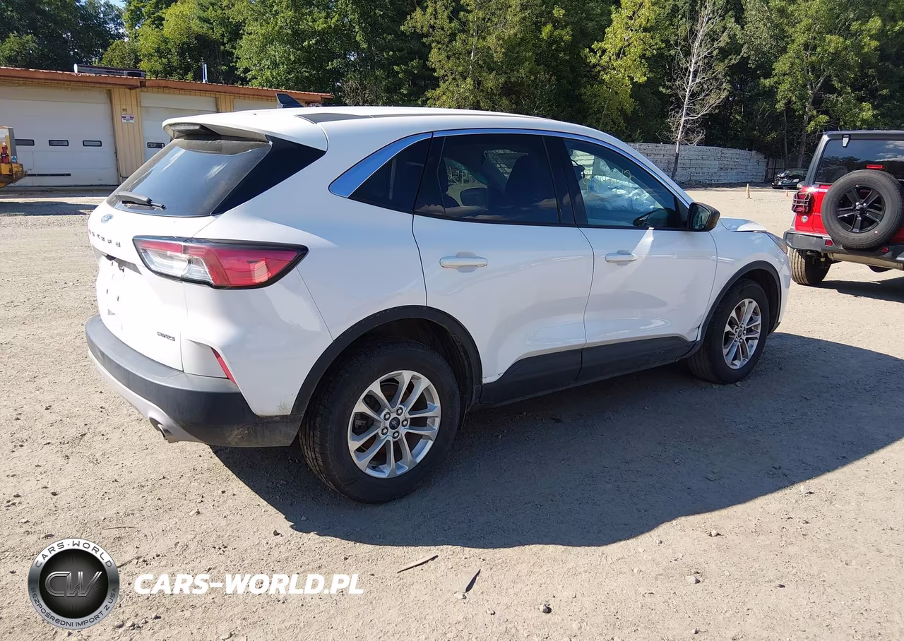 2022 Ford Escape Se VIN:1FMCU9G61NUA95079 - 4