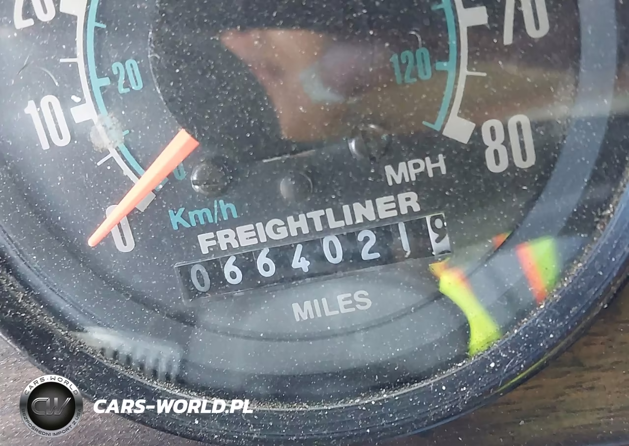 1986 Freightliner Conventional Flc VIN:1FUPYCYB1GP280682 - 5