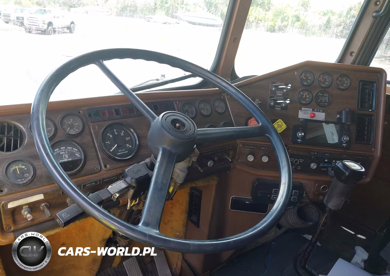 1986 Freightliner Conventional Flc VIN:1FUPYCYB1GP280682 - 6
