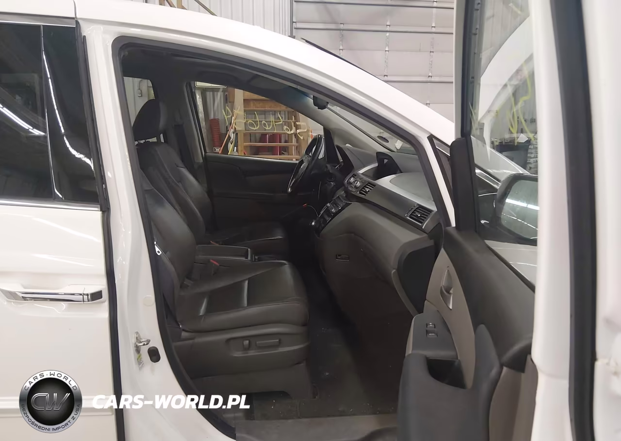 2012 Honda Odyssey Touring-Touring Elite VIN:5FNRL5H93CB071584 - 5