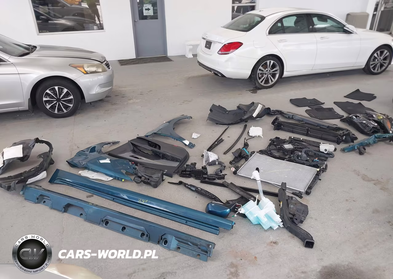 2026 Toyota Camry Le VIN:4T1DAACK2TU234246 - 12