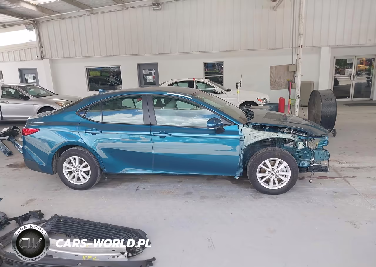 2026 Toyota Camry Le VIN:4T1DAACK2TU234246 - 14