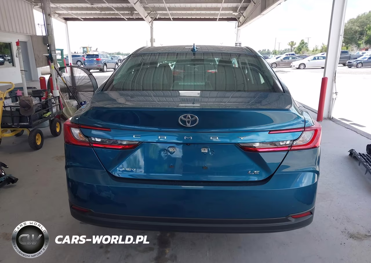 2026 Toyota Camry Le VIN:4T1DAACK2TU234246 - 17