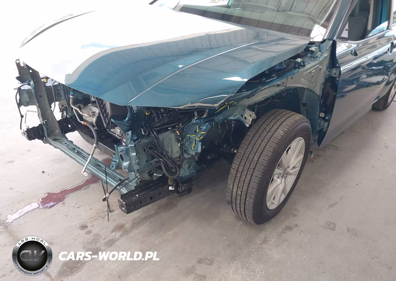 2026 Toyota Camry Le VIN:4T1DAACK2TU234246 - 6