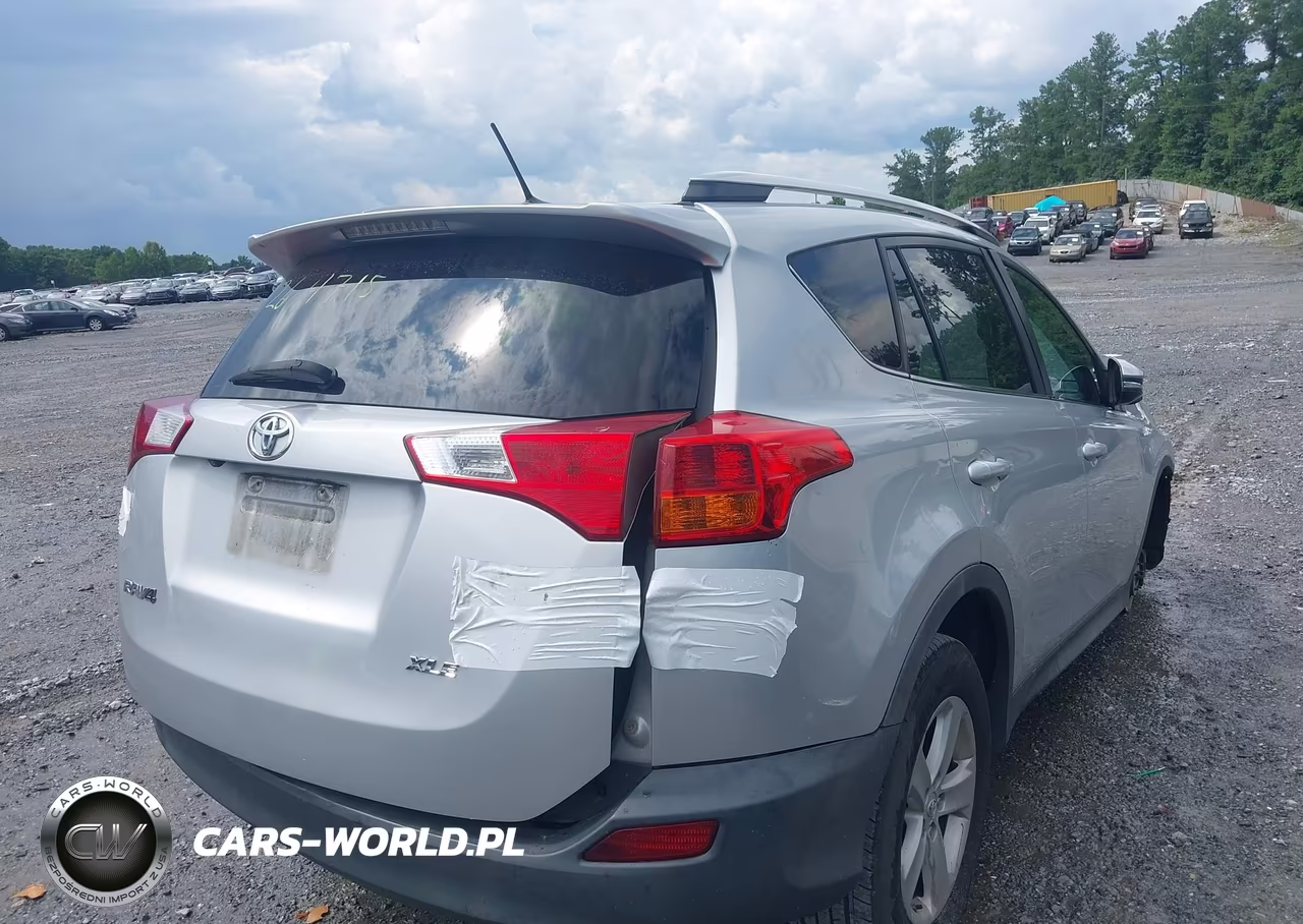 2014 Toyota Rav4 Xle VIN:2T3WFREV8EW119144 - 4
