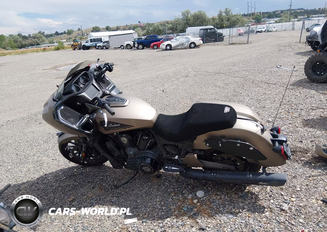 2020 Indian Motorcycle Co. Challenger Dark Horse VIN:56KLCDRR4L3386741 - 14