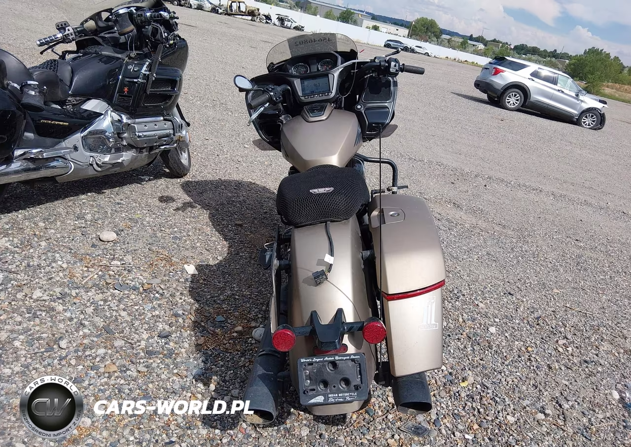 2020 Indian Motorcycle Co. Challenger Dark Horse VIN:56KLCDRR4L3386741 - 6