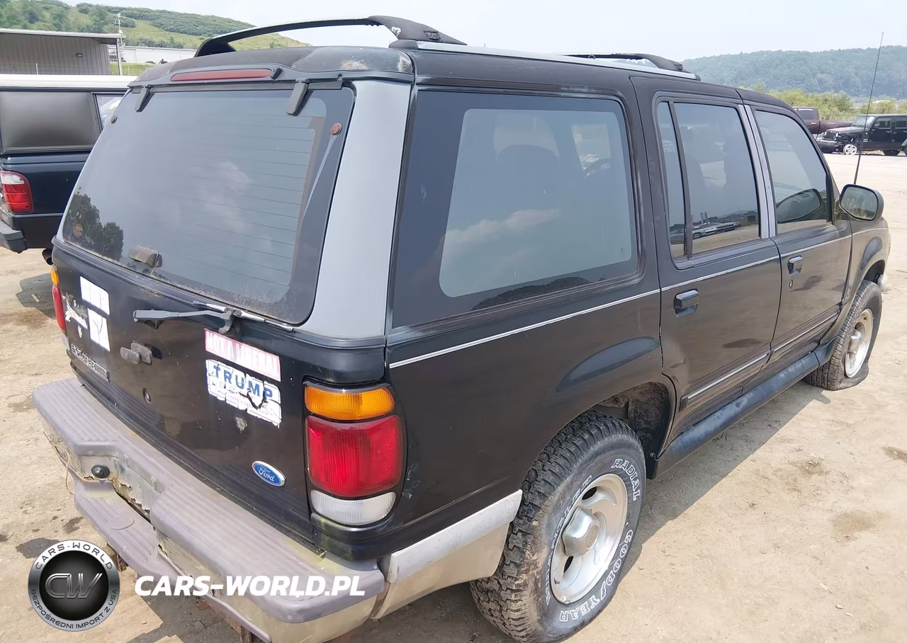 1996 Ford Explorer VIN:1FMDU34X5TUB82236 - 4