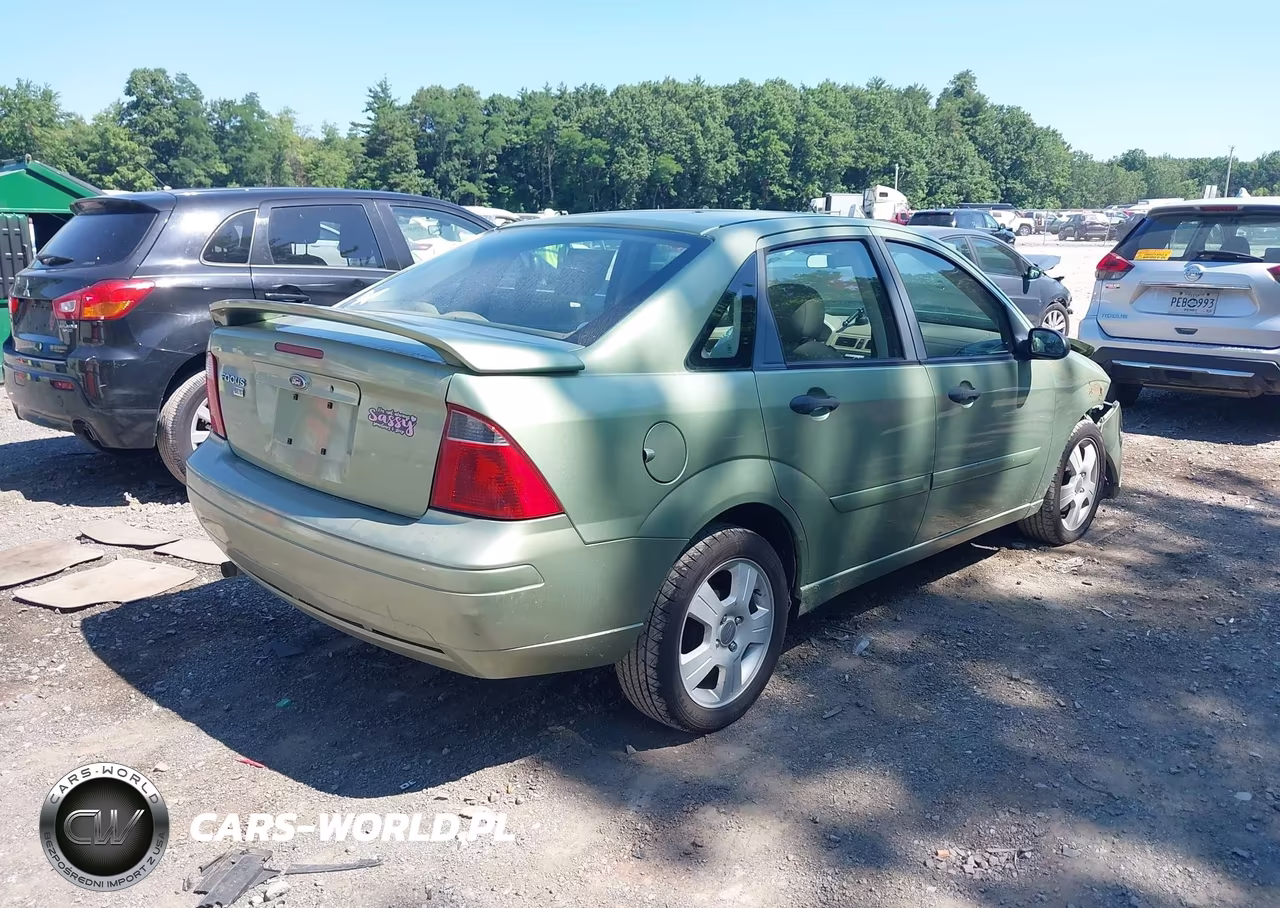 2007 Ford Focus S-Se-Ses VIN:1FAHP34N87W338183 - 4