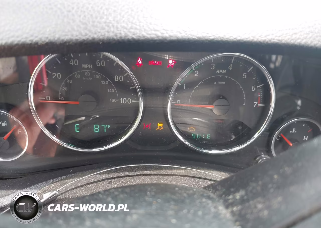 2011 Jeep Wrangler Sport VIN:1J4AA2D14BL516874 - 7