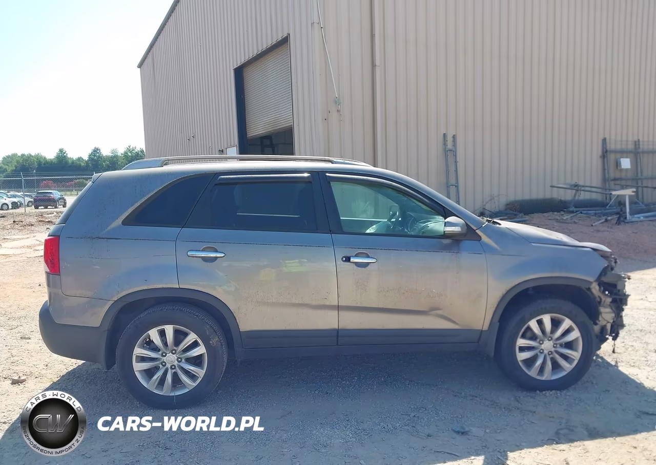2011 Kia Sorento Lx V6 VIN:5XYKT4A24BG076079 - 13