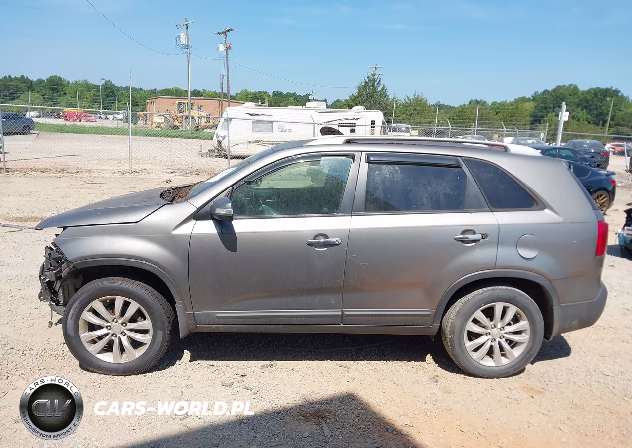 2011 Kia Sorento Lx V6 VIN:5XYKT4A24BG076079 - 14