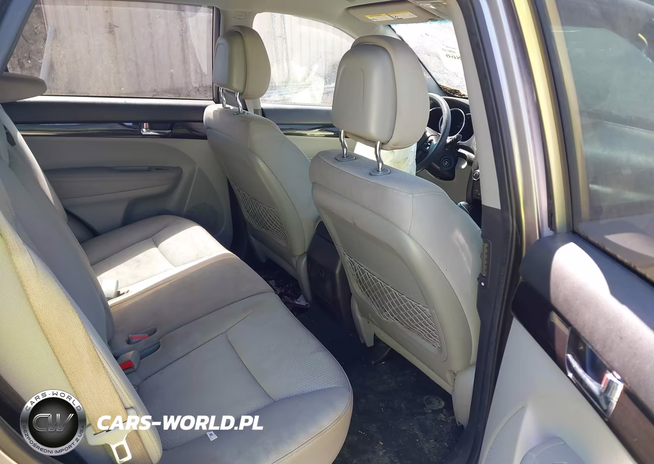 2011 Kia Sorento Lx V6 VIN:5XYKT4A24BG076079 - 8
