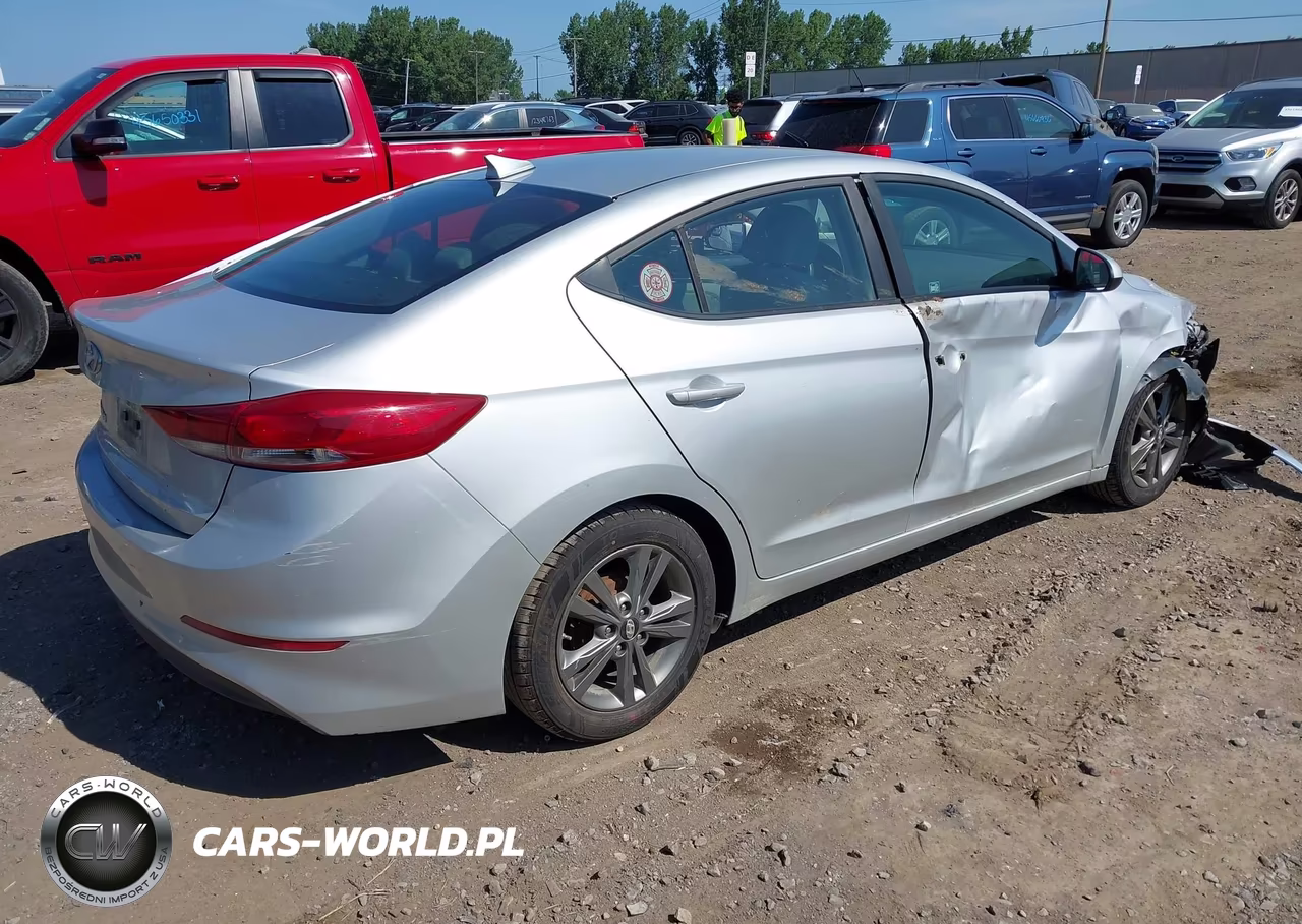 2017 Hyundai Elantra Se VIN:5NPD84LFXHH071030 - 4