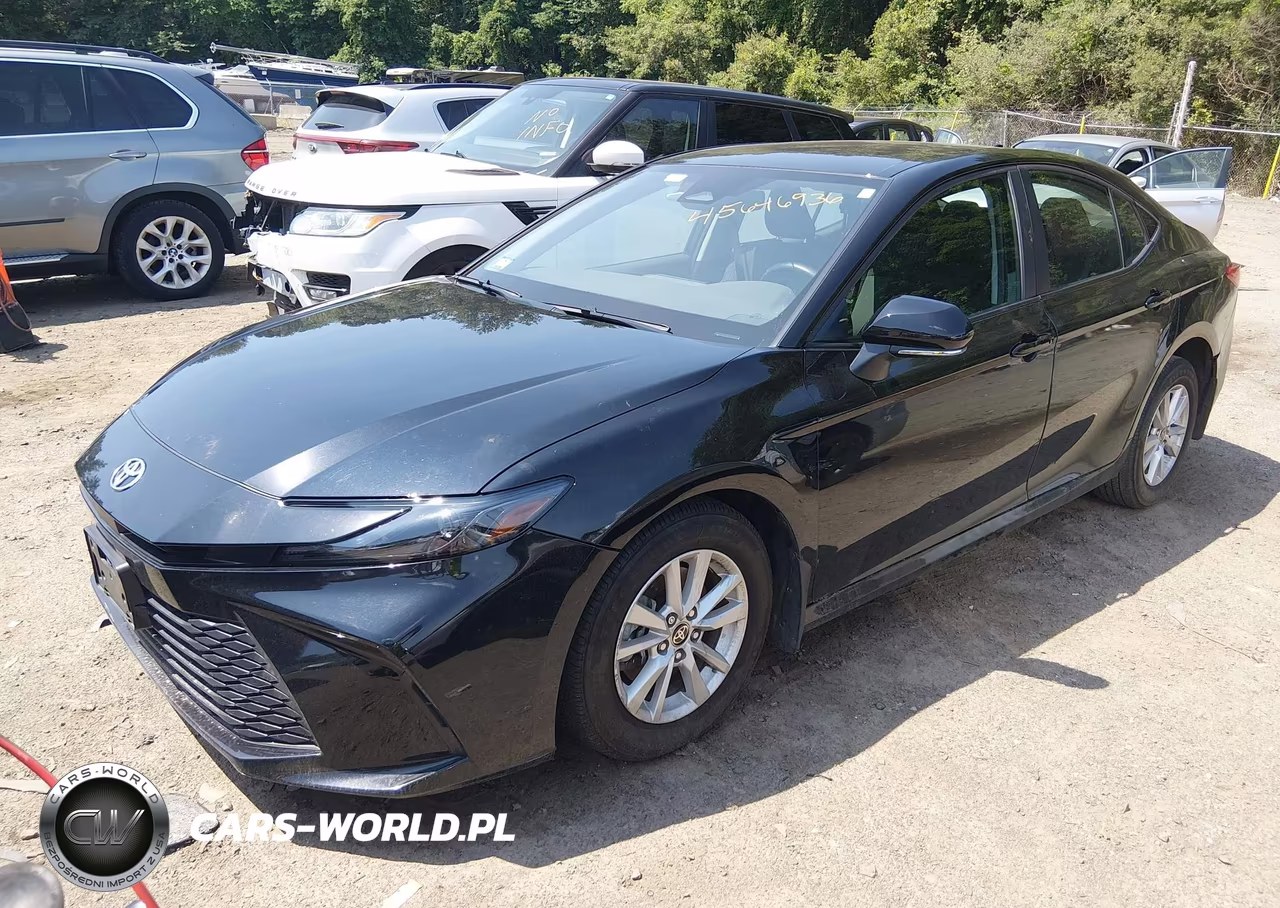 2025 Toyota Camry Le VIN:4T1DAACK5SU611070 - 2