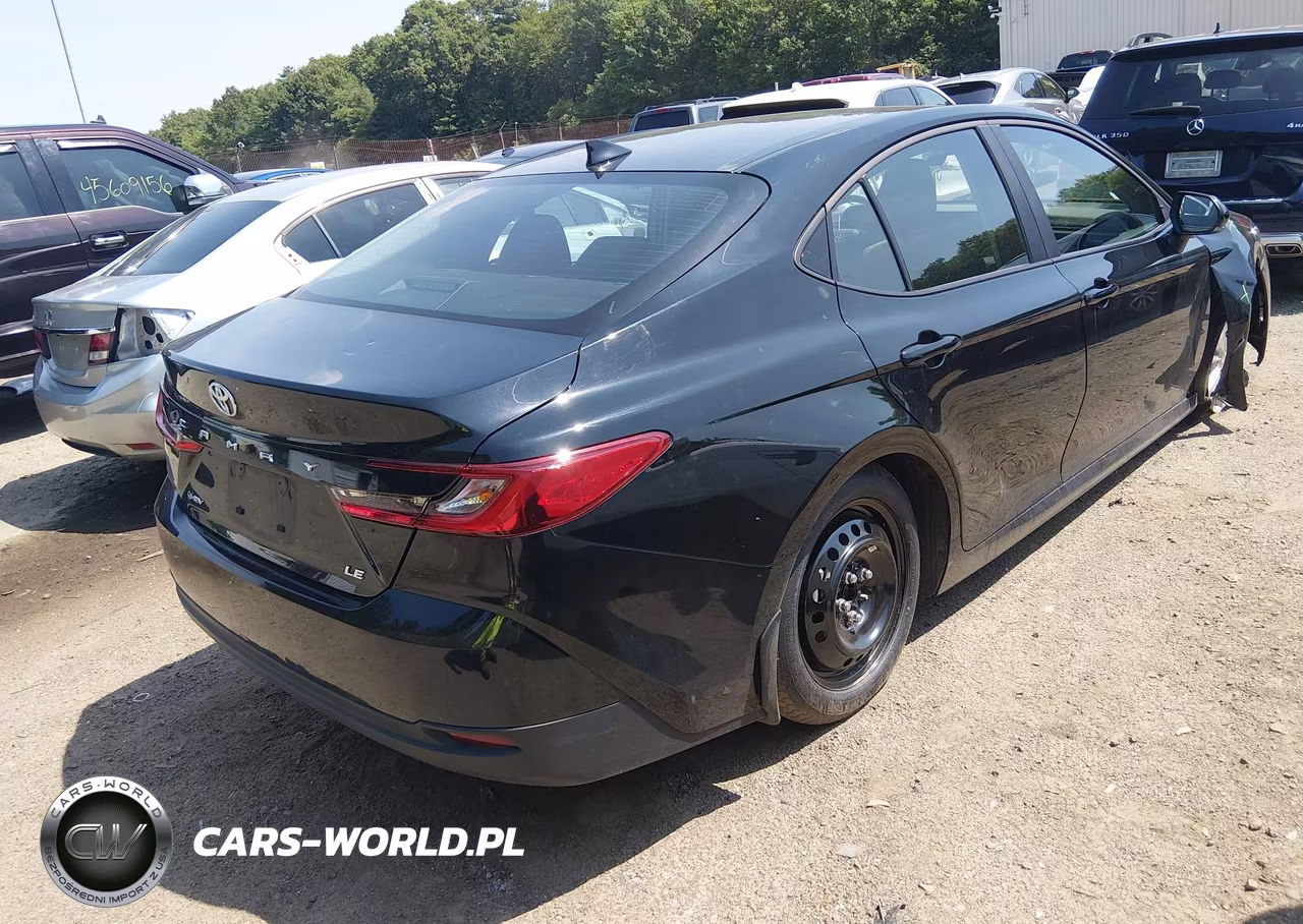 2025 Toyota Camry Le VIN:4T1DAACK5SU611070 - 4