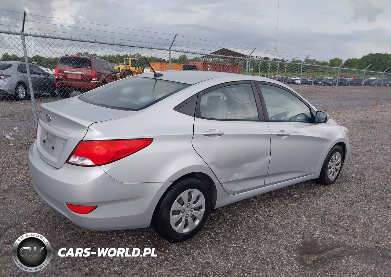2016 Hyundai Accent Se VIN:KMHCT4AE4GU077992 - 4
