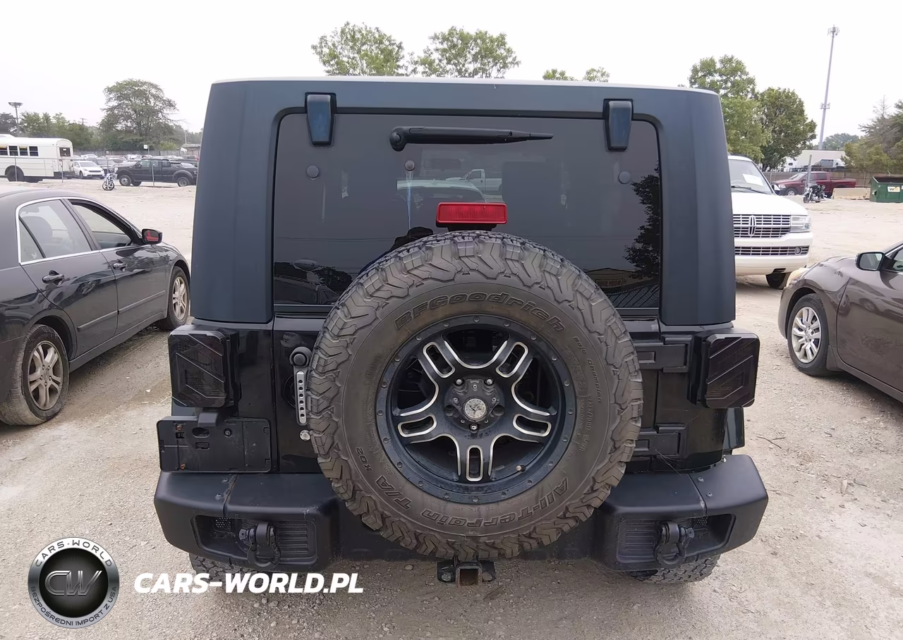 2009 Jeep Wrangler Unlimited Sahara VIN:1J4GA59199L749258 - 16