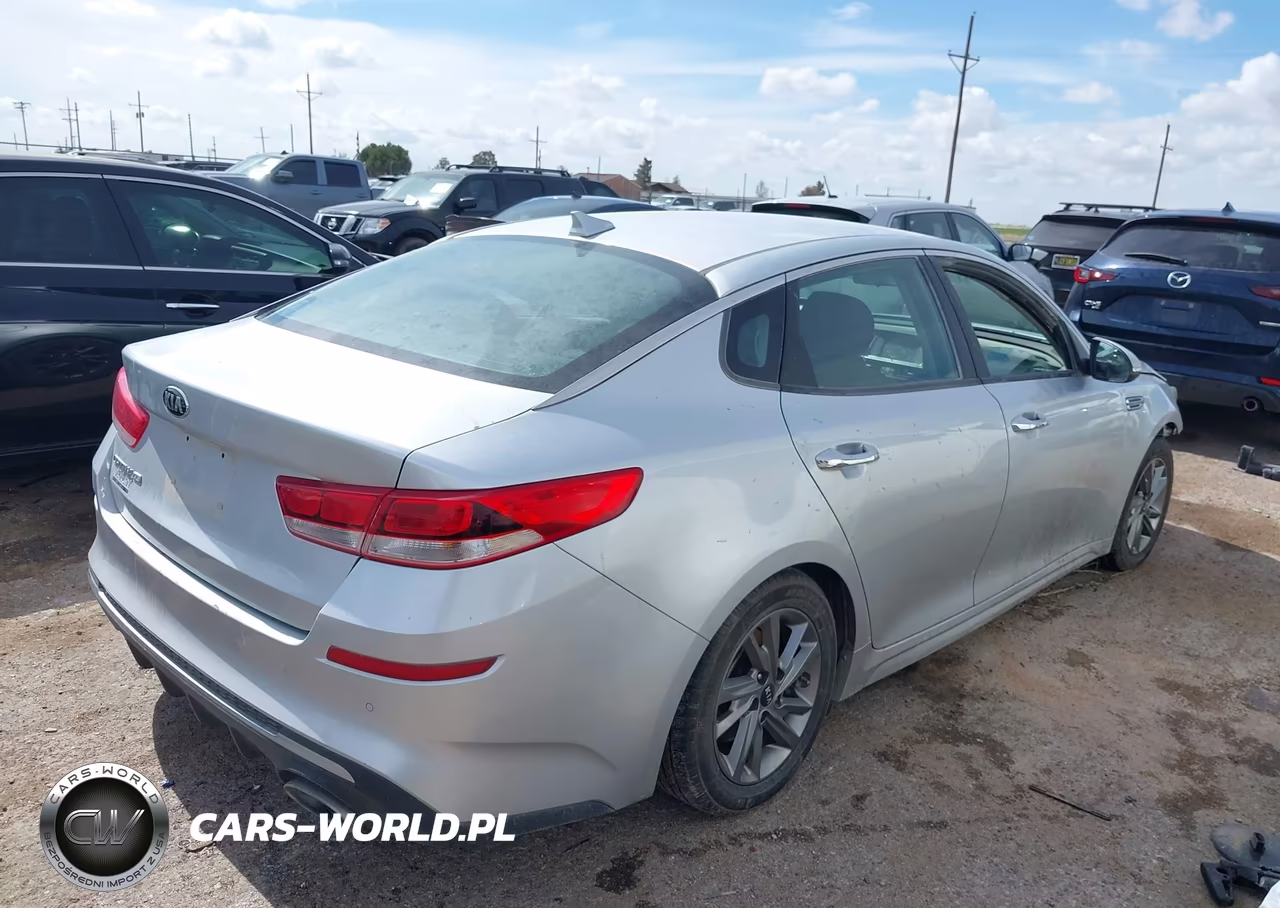 2019 Kia Optima Lx VIN:5XXGT4L30KG331472 - 4