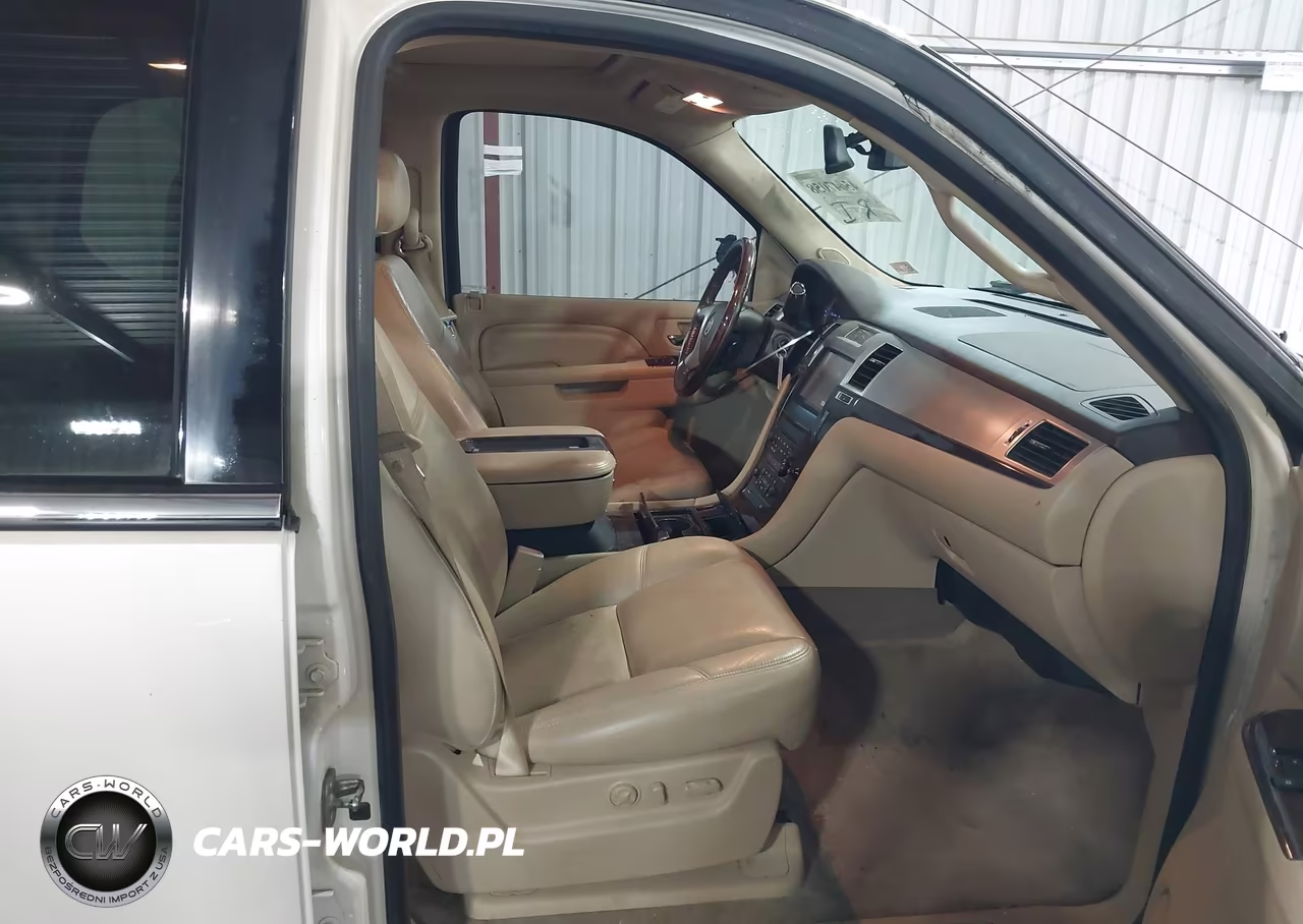 2012 Cadillac Escalade Luxury VIN:1GYS4BEF8CR324135 - 5
