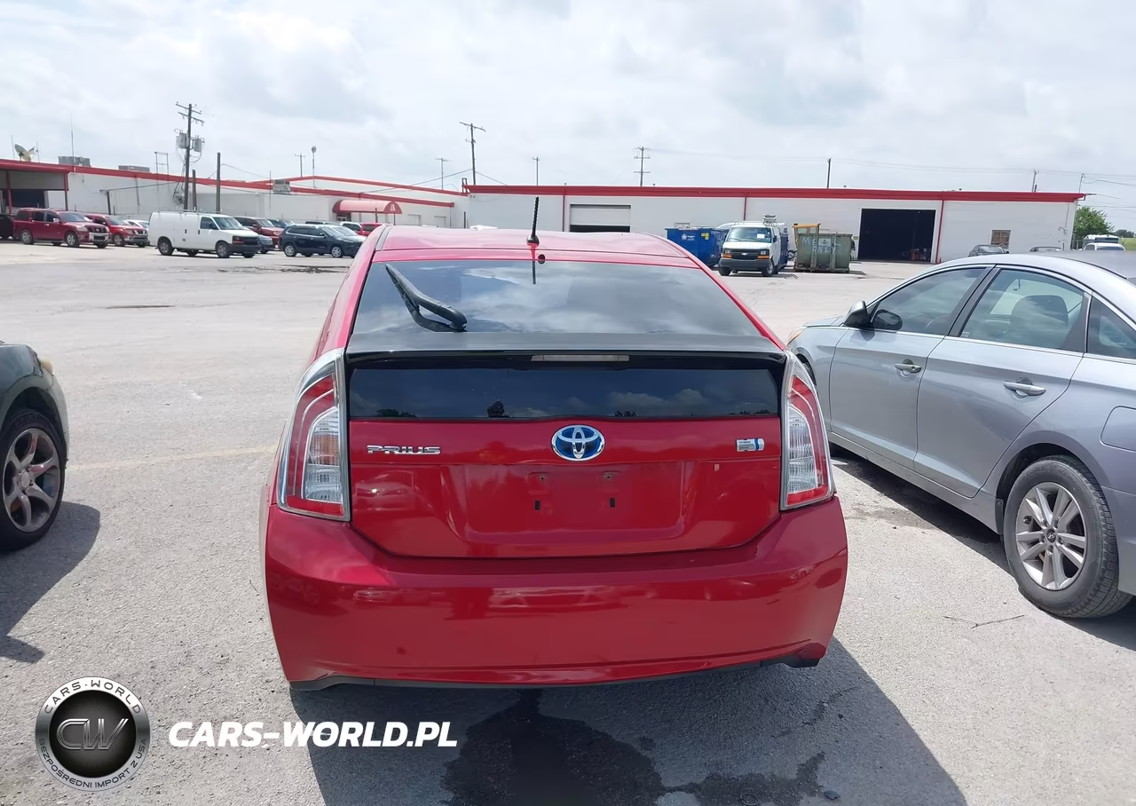 2014 Toyota Prius Two VIN:JTDKN3DU2E0374075 - 16
