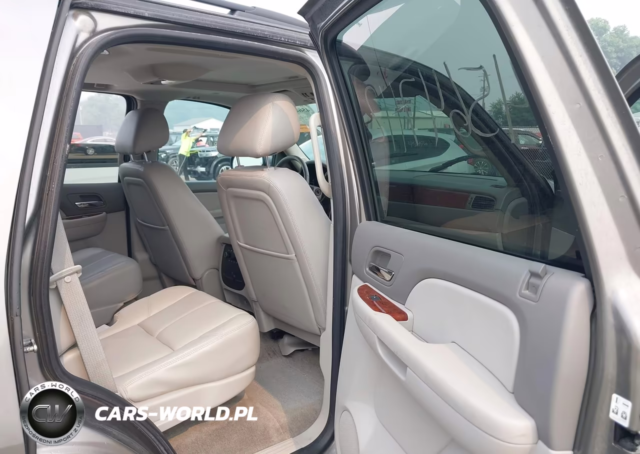 2012 Chevrolet Tahoe Lt VIN:1GNSKBE03CR251903 - 8