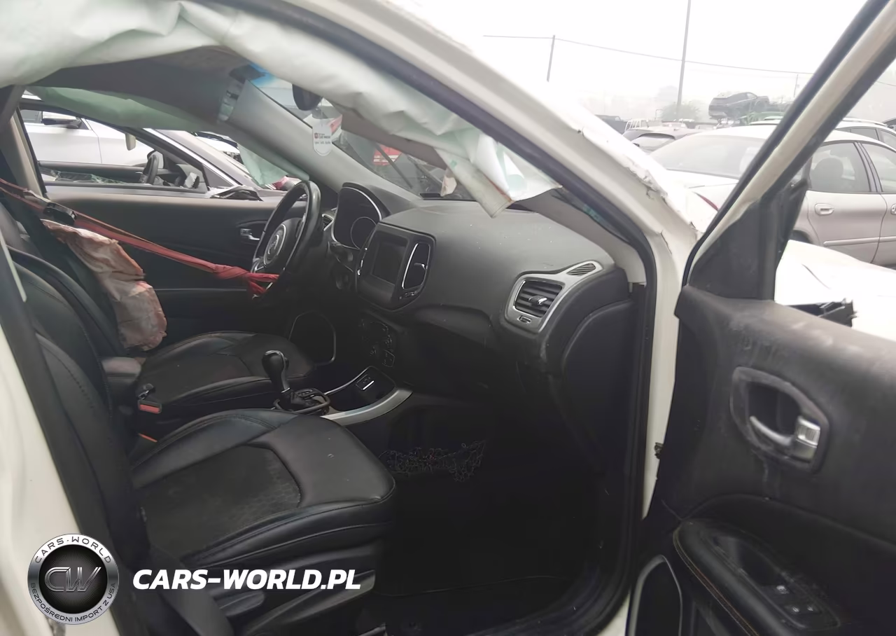 2018 Jeep Compass Latitude Fwd VIN:3C4NJCBB3JT194224 - 5