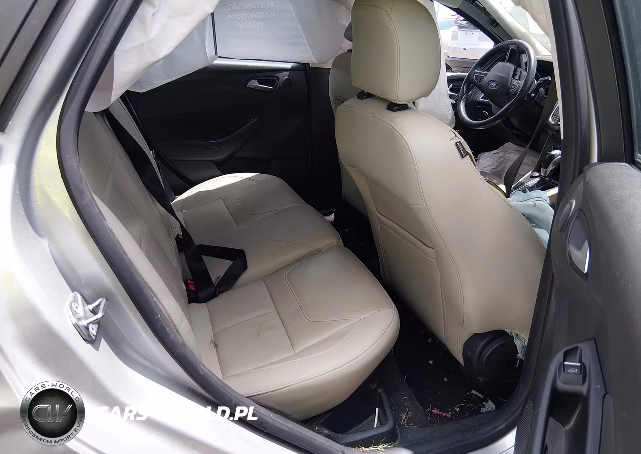 2018 Ford Focus Titanium VIN:1FADP3N26JL326108 - 8