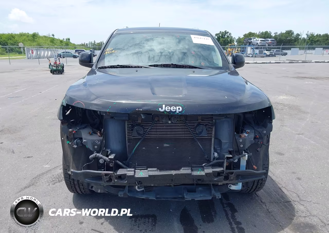2011 Jeep Grand Cherokee Laredo VIN:1J4RR4GG1BC585285 - 13
