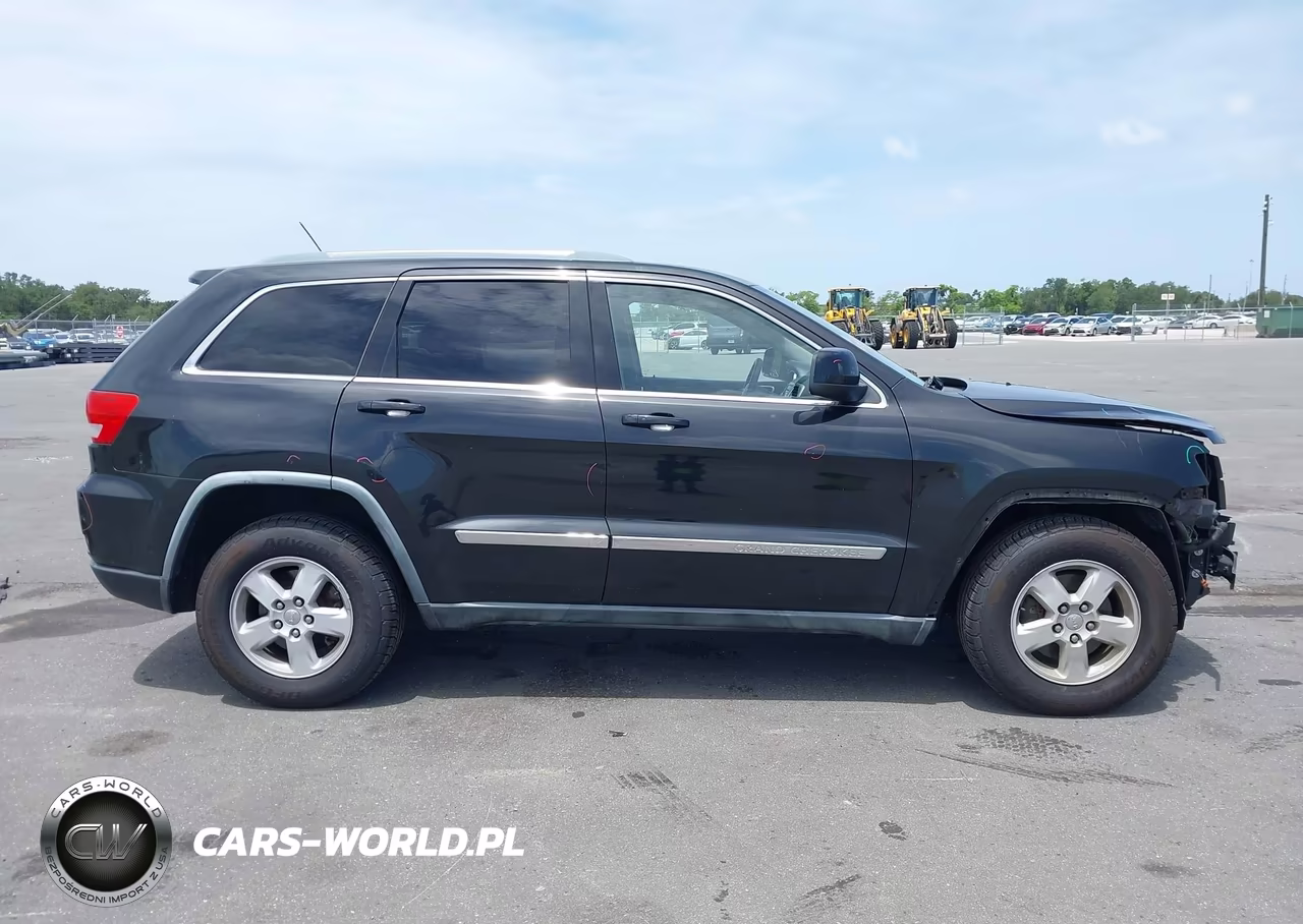 2011 Jeep Grand Cherokee Laredo VIN:1J4RR4GG1BC585285 - 14