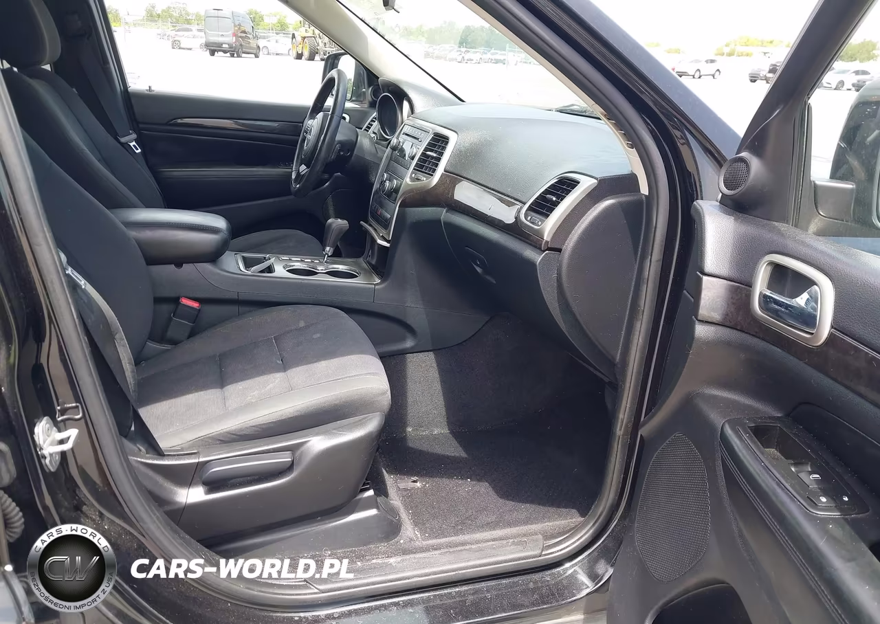 2011 Jeep Grand Cherokee Laredo VIN:1J4RR4GG1BC585285 - 5