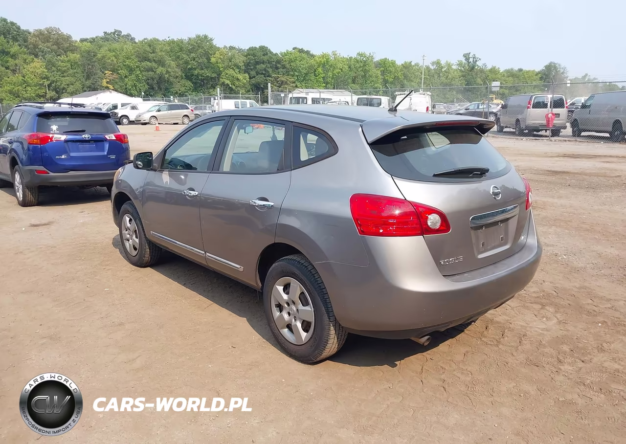 2012 Nissan Rogue S VIN:JN8AS5MV5CW420750 - 3