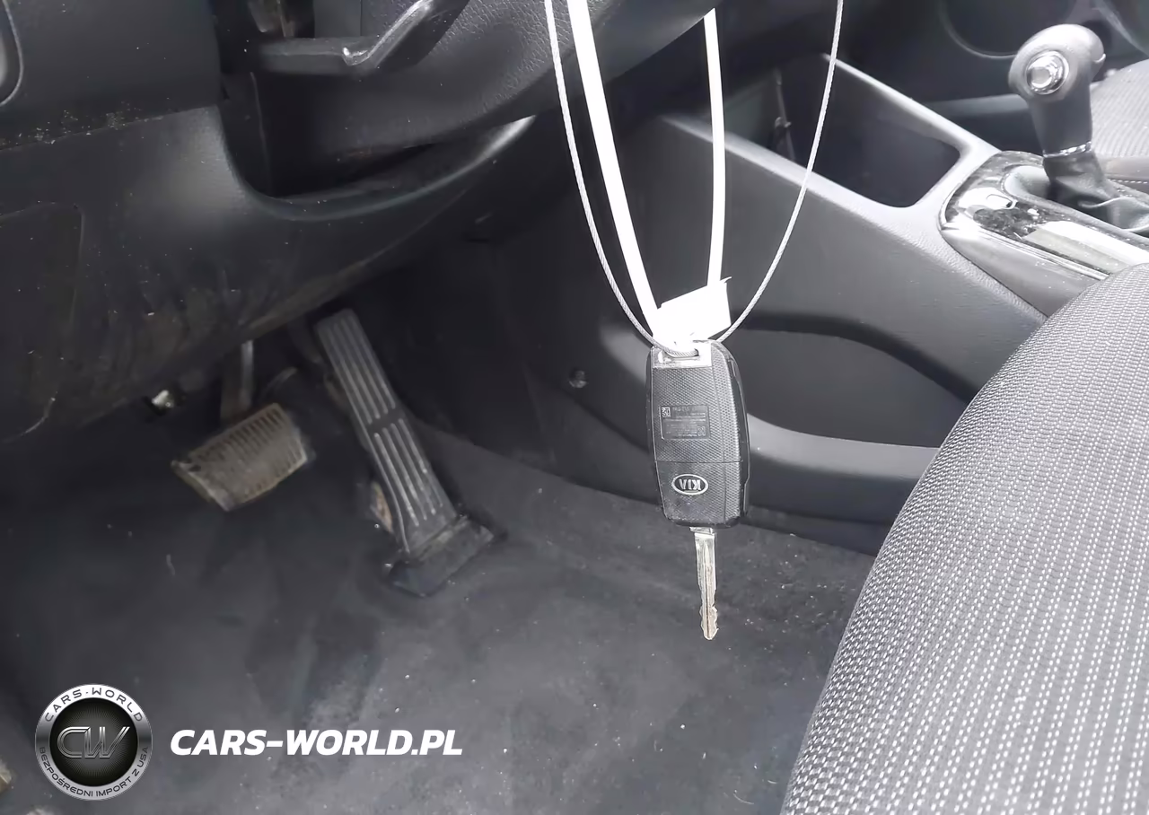 2018 Kia Forte Lx VIN:3KPFK4A70JE190155 - 11
