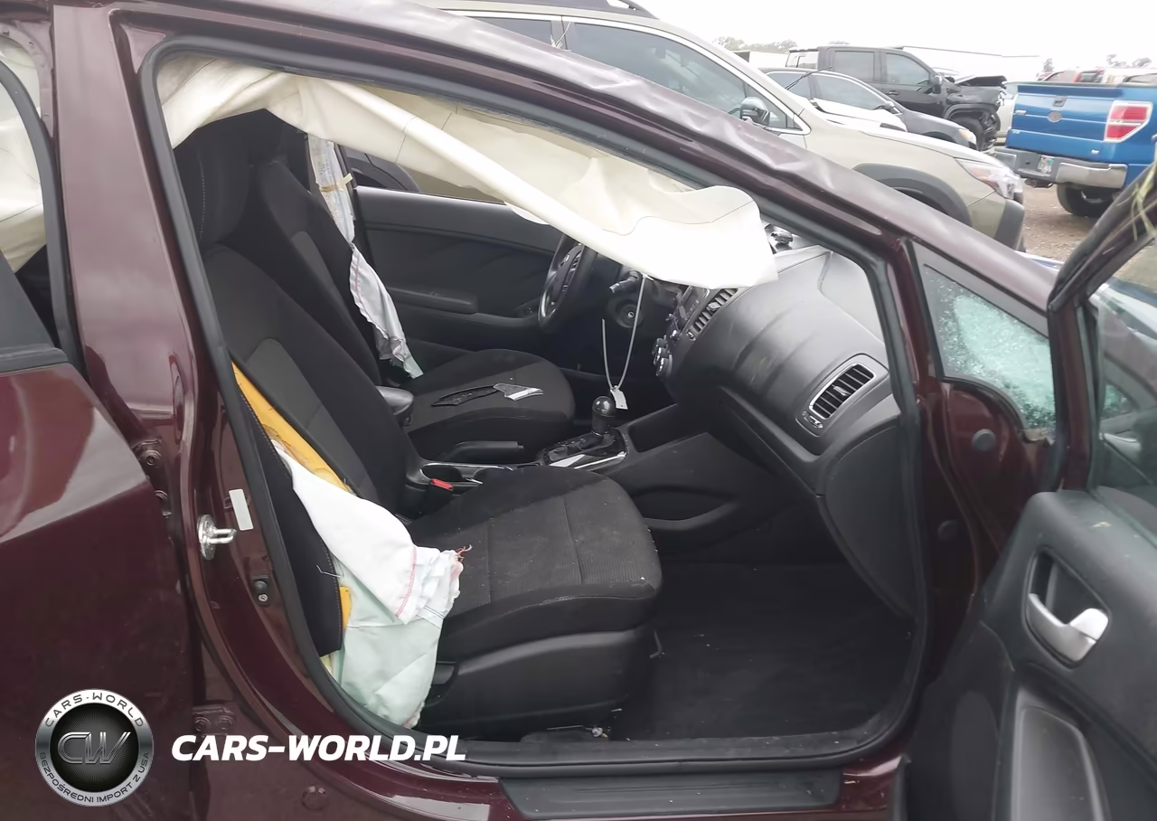 2018 Kia Forte Lx VIN:3KPFK4A70JE190155 - 5