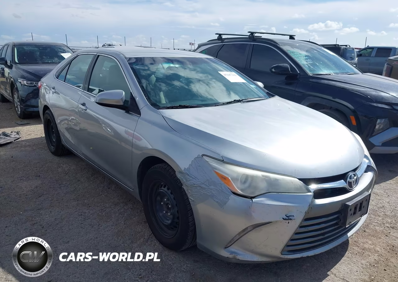 2017 Toyota Camry Le – zdjęcie 1 z 17