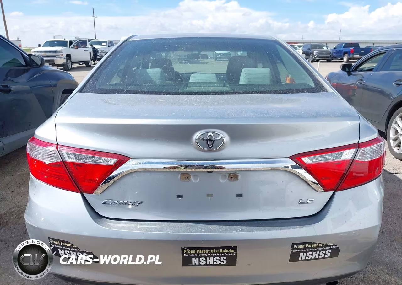 2017 Toyota Camry Le VIN:4T1BF1FK8HU407540 - 17