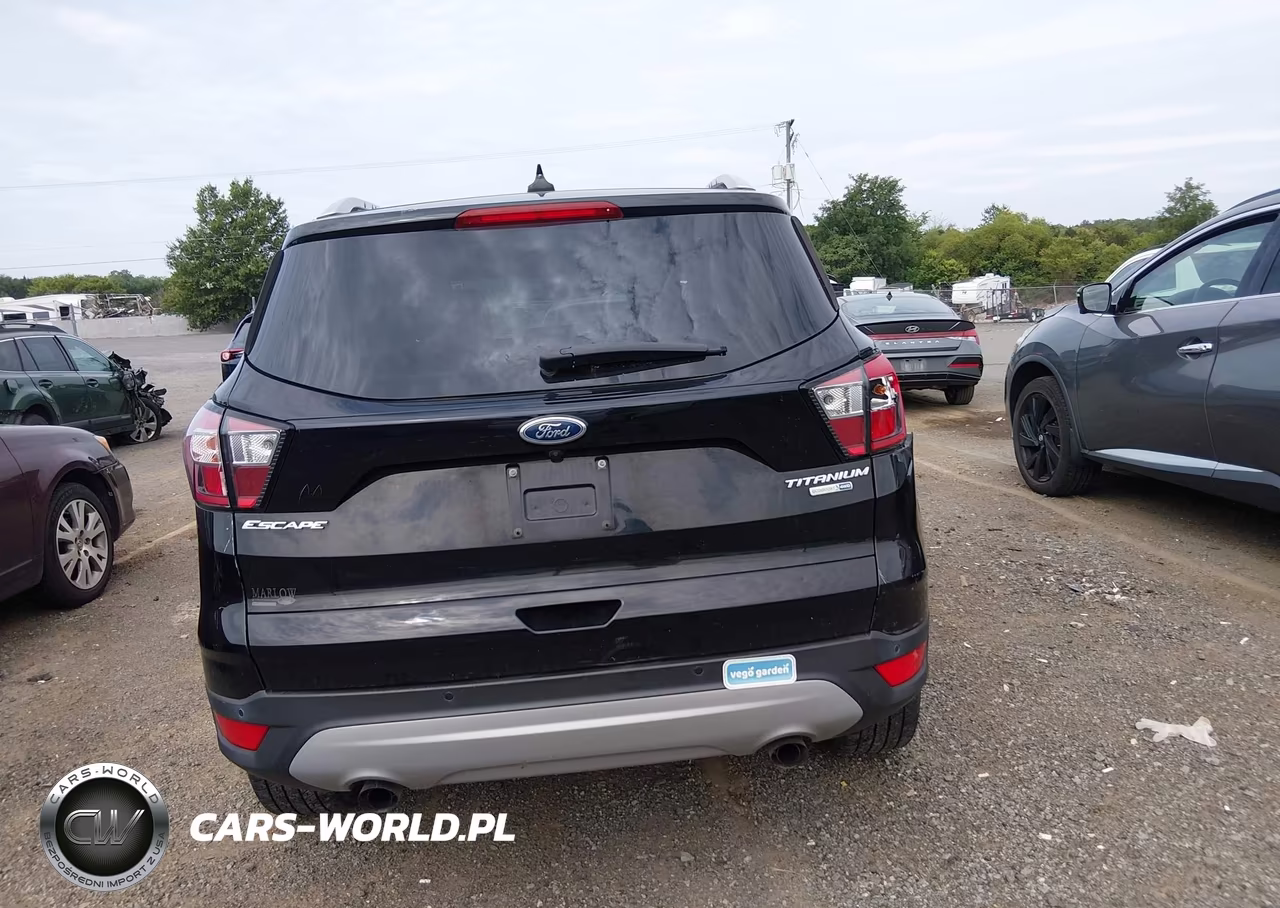 2018 Ford Escape Titanium VIN:1FMCU9J98JUC45248 - 16