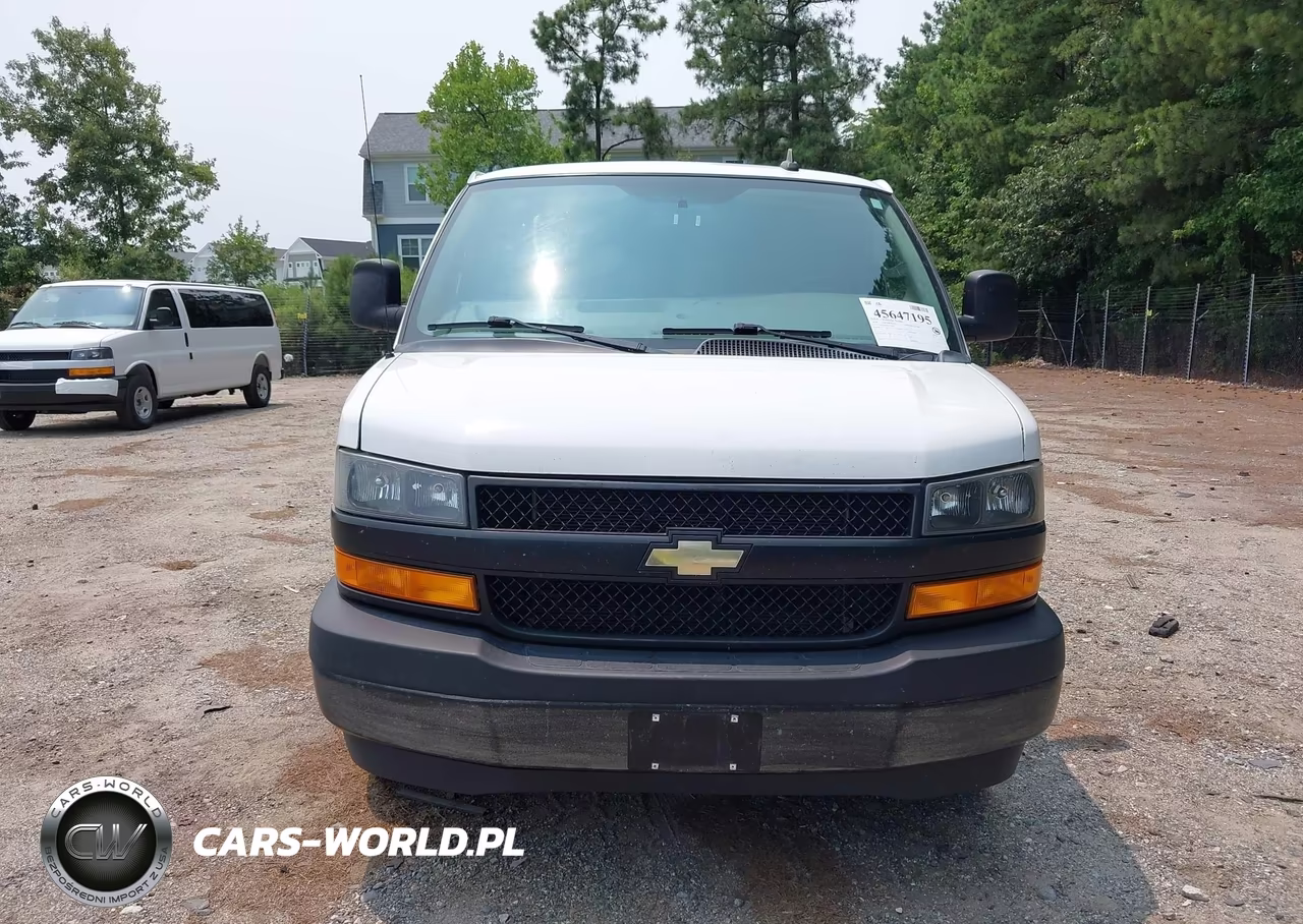 2018 Chevrolet Express 3500 Work Van VIN:1GCZGHFG0J1216822 - 12